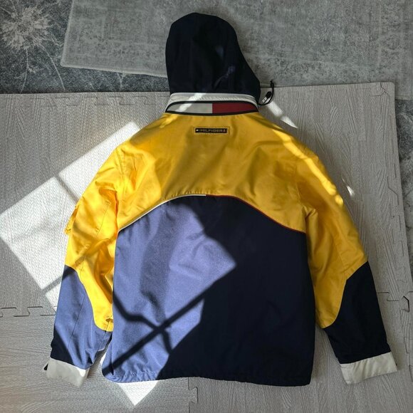 Vintage Tommy Hilfiger 90s Jacket Water Repellent Jacket With Packable Hood - Picture 3 of 8